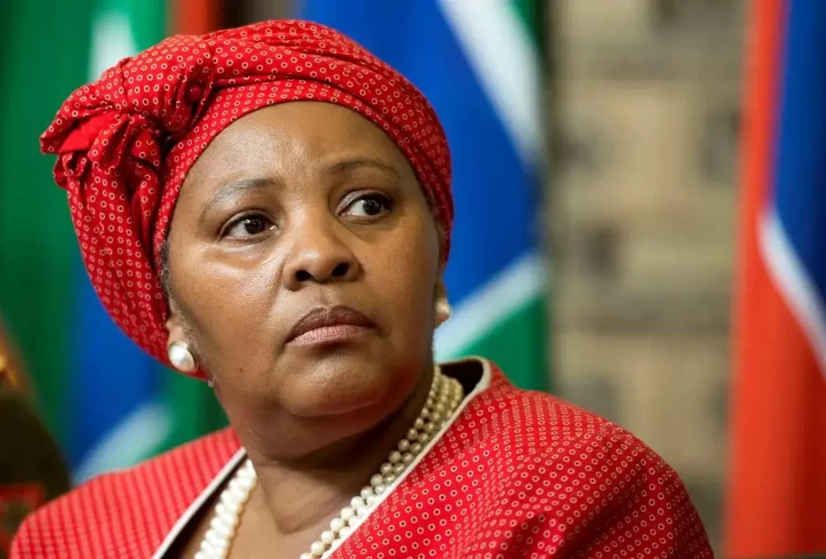 Afrique du Sud: démission de la présidente du Parlement, accusée de ...